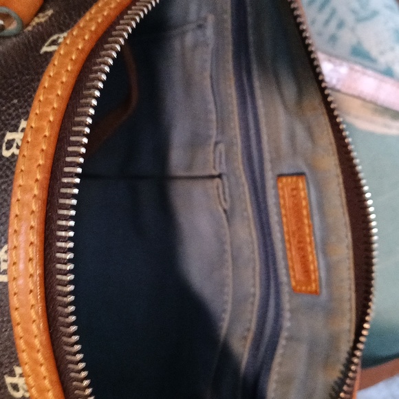 Dooney & Bourke Barrel Bag ❤️❤️❤️ - Picture 14 of 16